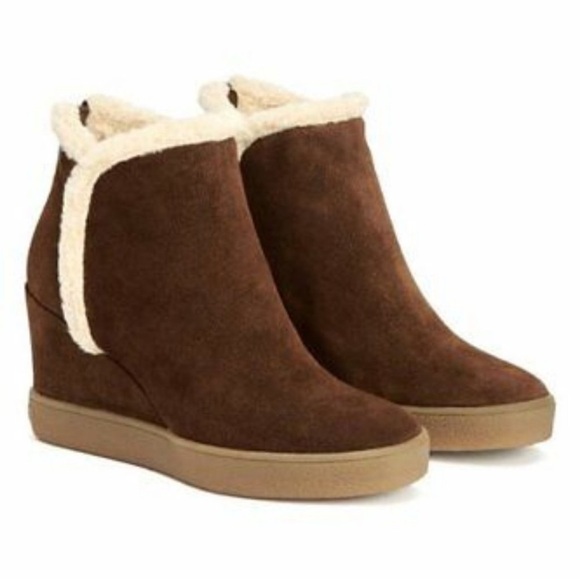 NWOB! Aquatalia Pebbled Suede Genuine Leather Wedge Shearling Zip Ankle Boots - Picture 2 of 4